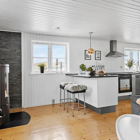 Amazing In With Kitchen Feriehus *